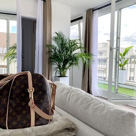 Dani Stylish Minimal Innercity Terrace Daire *