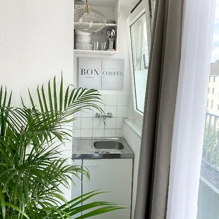 Daire Dani Stylish Minimal Innercity Terrace *