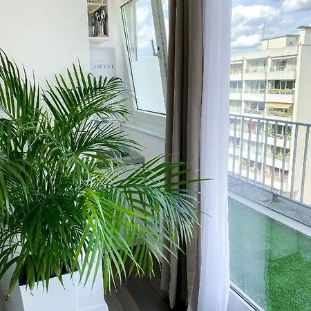 Daire Dani Stylish Minimal Innercity Terrace *